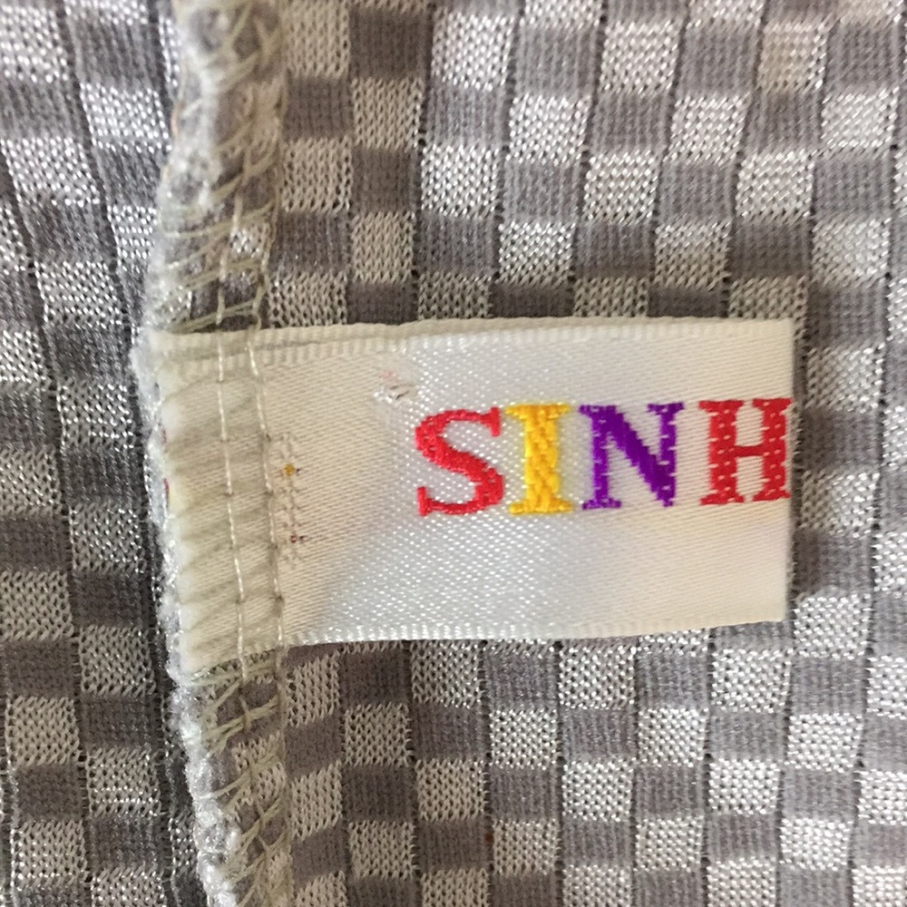 Sinheung Sleeveless Small Checkerboard Pattern Turtleneck Top - Picture 12 of 13